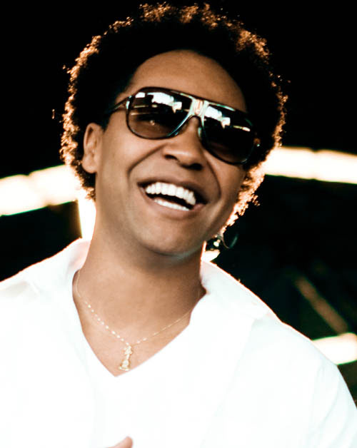 Thalles Roberto fará show gospel em comemoração ao ‘Dia do Evangelho’.