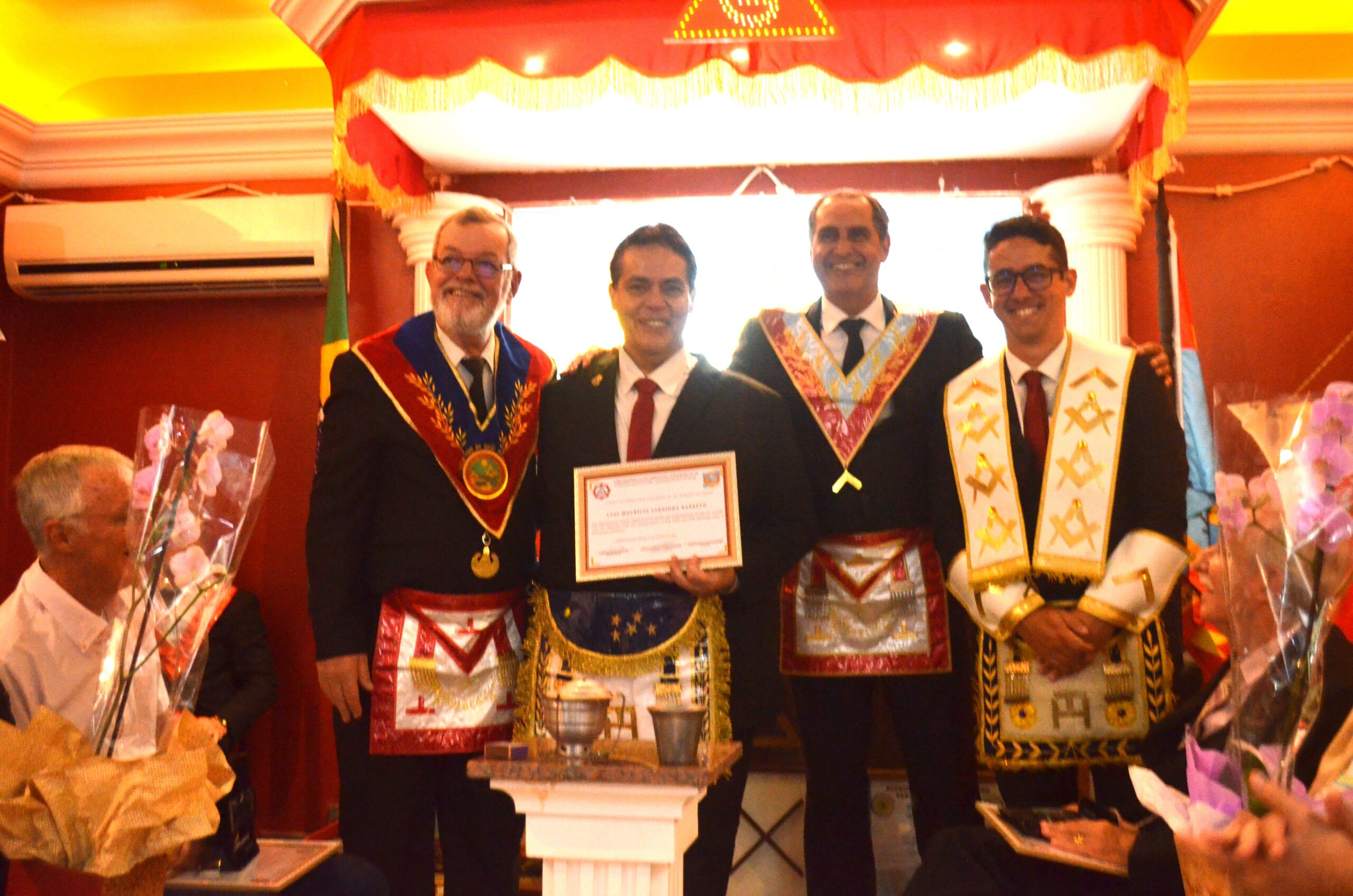 Loja Maçônica Salomão Luiz Ginsburg nº36 celebra dia do maçom com homenagens a fidelenses da área da saúde e educação