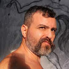 Artista visual de São Fidélis participa de mostra inédita sobre  memes no CCBB em São Paulo